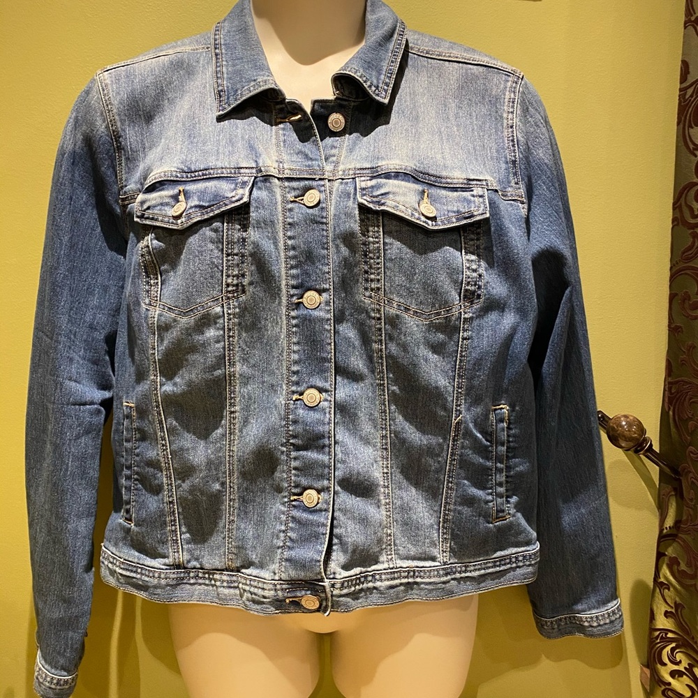 🔥Flash Sale 🔥Maurices jean jacket new